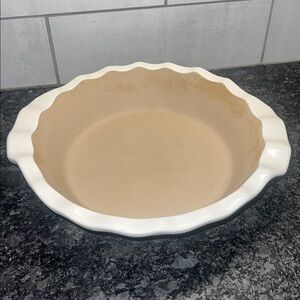 10” Pie stoneware. Heritage Collection by The Pampered Chef Excellent condition